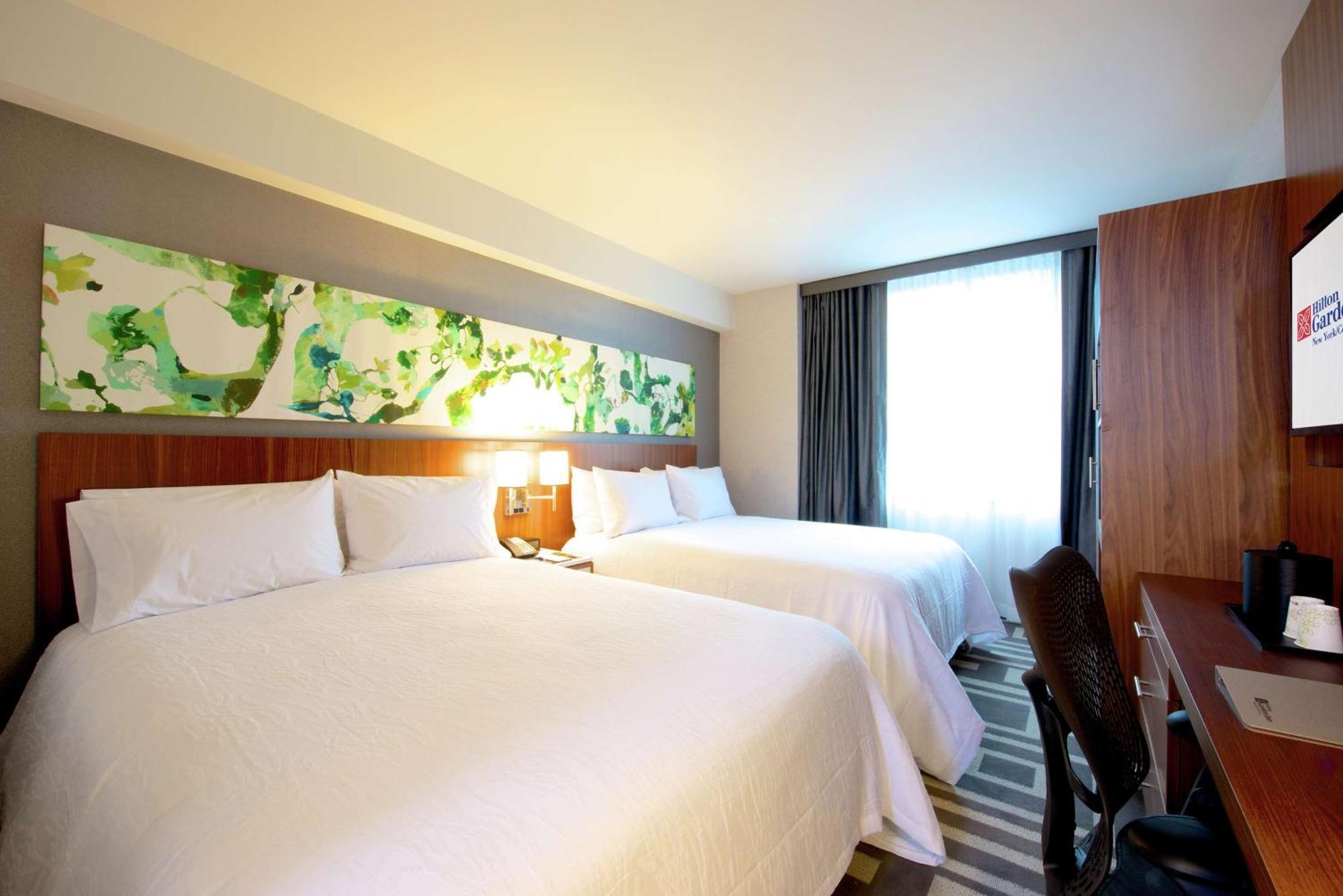 Hilton Garden Inn New York Central Park South-Midtown West Екстериор снимка