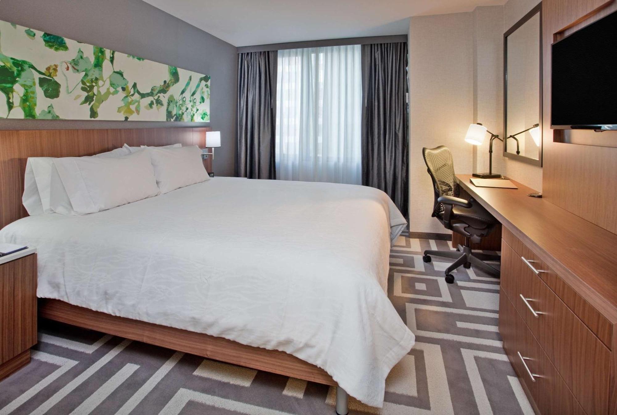 Hilton Garden Inn New York Central Park South-Midtown West Екстериор снимка