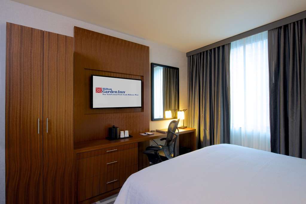 Hilton Garden Inn New York Central Park South-Midtown West Стая снимка